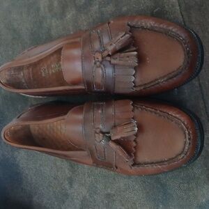 Hush Puppies GARTH Mens 9W  Loafers Dress Shoes Tan Brown LeatherTassel Kiltie